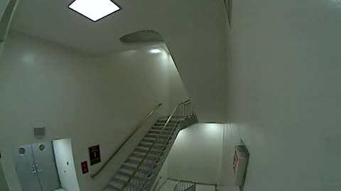 3152RHOB01Stair7_2021-01-05_04h20min01s910ms.mp4