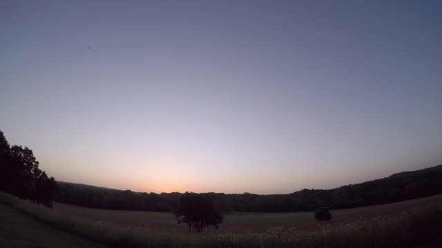 Sun Rise 6 14 22 74f/23c