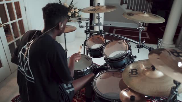 DRUMMER KILLS SICKO MODE DRUM COVER!!!