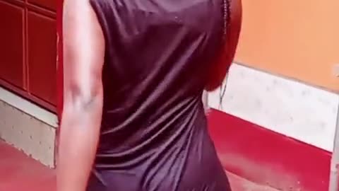 Got wet but she shaking that booty.