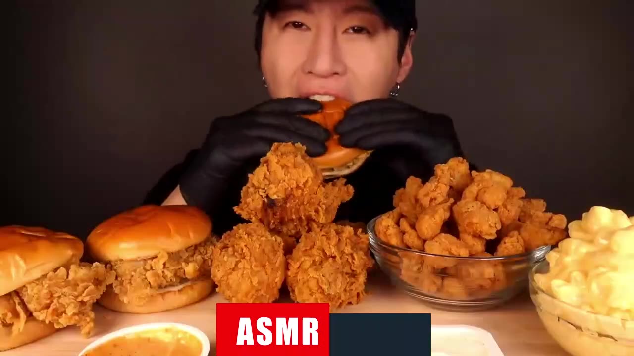 MUKBANG KFC FRIED CHICKEN & CHICKEN SANDWICHES & POPCORN CHICKEN & MAC N CHEESE