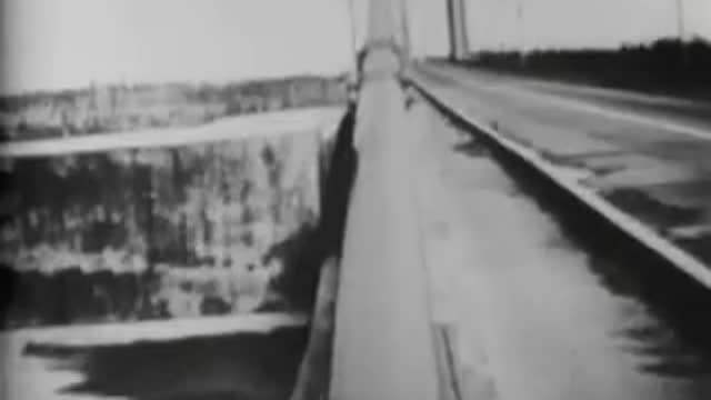 IL PONTE TACOMA NARROWS E IL POTERE INCREDIBILE DELLA RISONANZA!