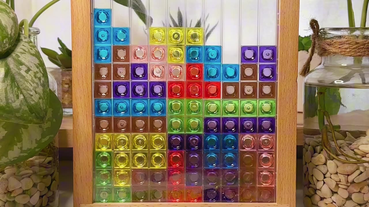 PLAYING COLORFULL TETRIS BLOCKS PUZZLE