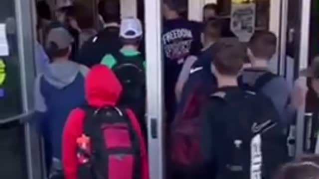 Kids fighting back the mask mandate