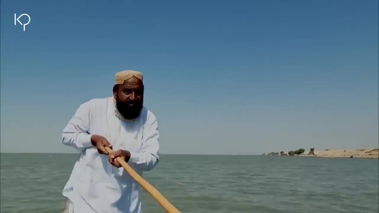 Mohana: an ancient tribe of Pakistan who have lived on boats for years