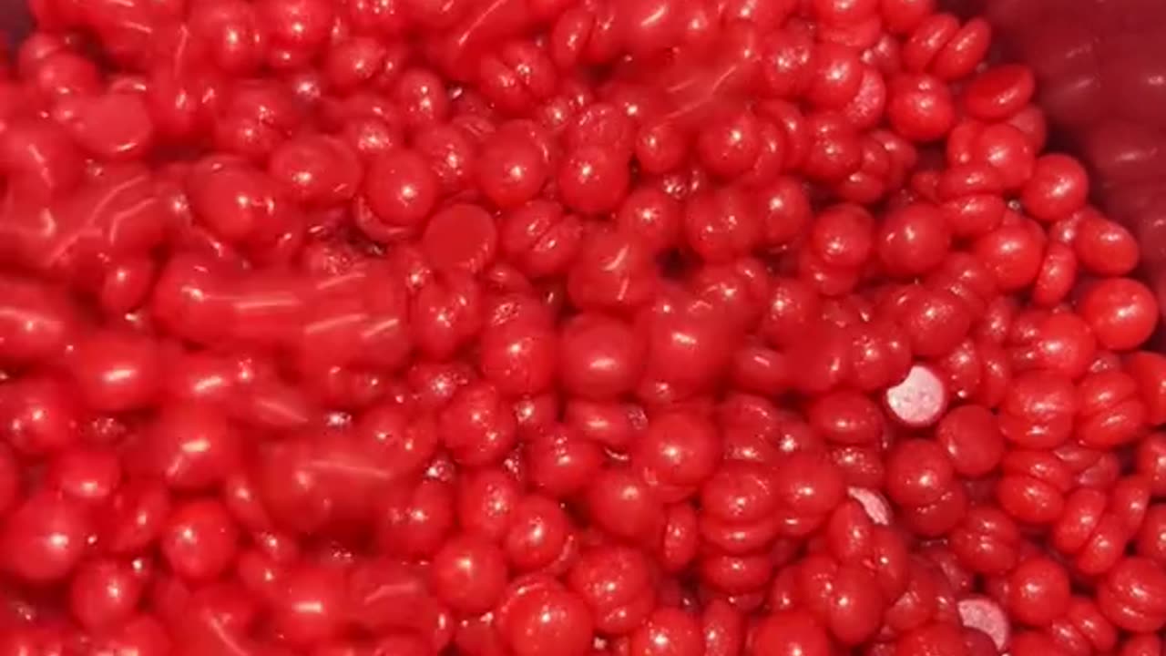 Melting Sexy Smooth Cherry Desire Hard Wax | @lagotti9