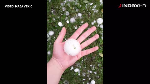 U BiH padala tuča veličine teniske loptice