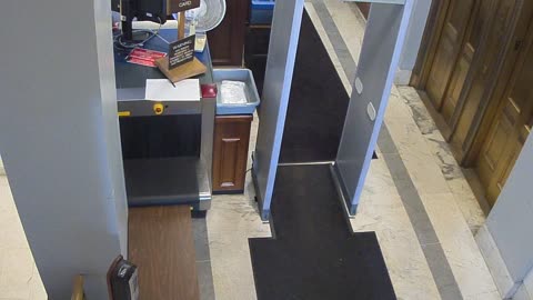 1017RSOB01DelAveADADoor_2021-01-06_16h27min17s047ms.mp4