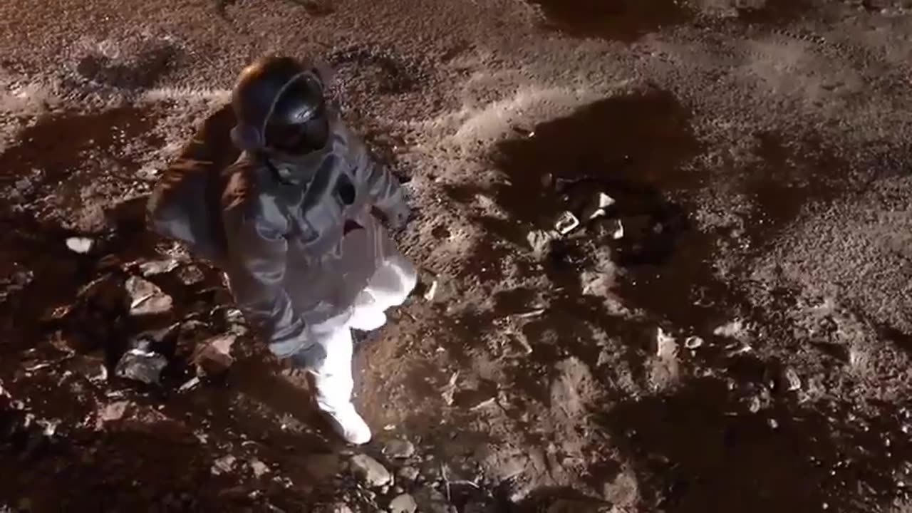 Chandrayan gutta 4. Man walking on Moon just fun