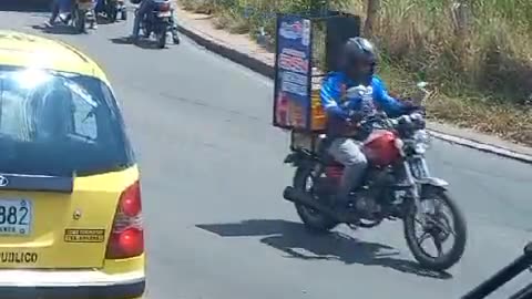 Incendio en prados del Sur Floridablanca