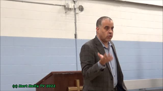 School Board Candidates and Larry Sharpe visit Dutchess Folding Chairs 3-31-22