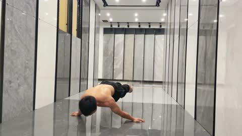 Handstand push-ups, teach you in 10 seconds, like me