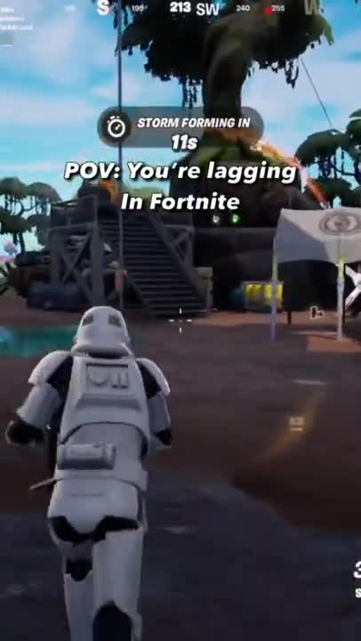 Lagging into another dimension 💀 via @Creeperbrine102