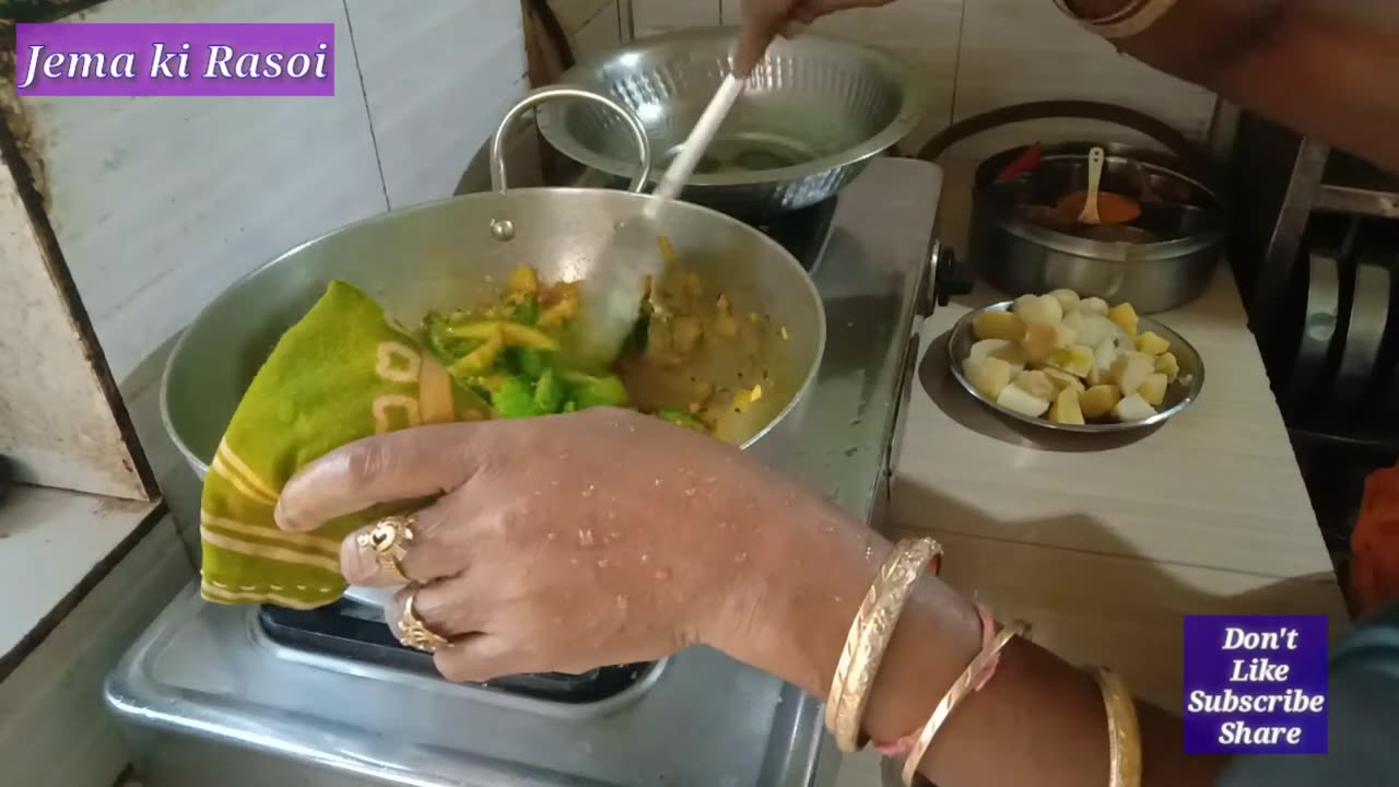 Ubla Masala Aloo Karela ka Sabji, Masala Aloo Karela kaise banaye, Aloo Karela kaise banaye