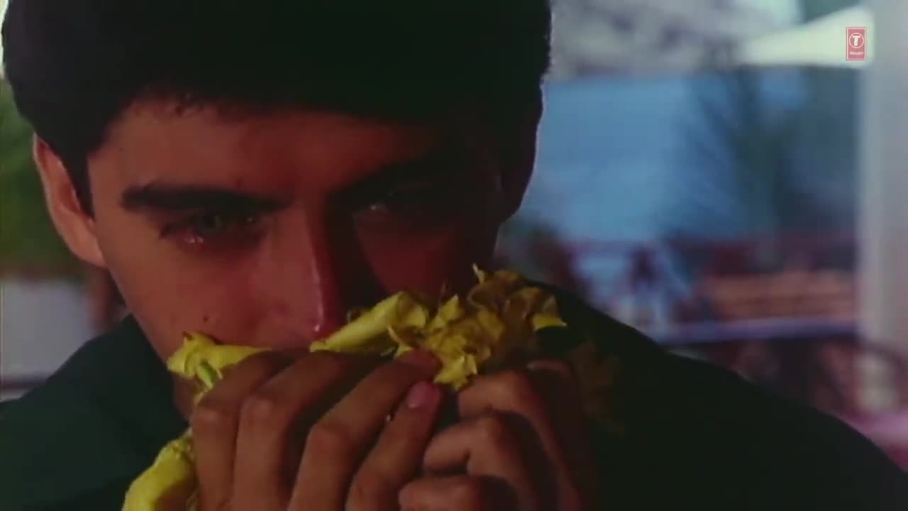 GHAR SE NIKHALTE HAI.... SONG