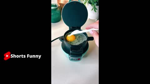 Making an Egg McMuffin at home I need round cheese