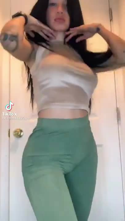 sexy girl tik tok, sexy tik toks, sexy tiktok, tik tok boom boom challenge, sexy women