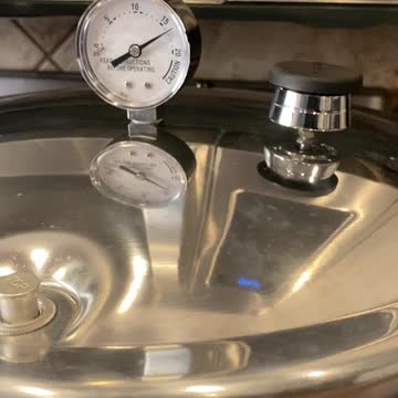 Prepping - Pressure cooker, canning rap song.