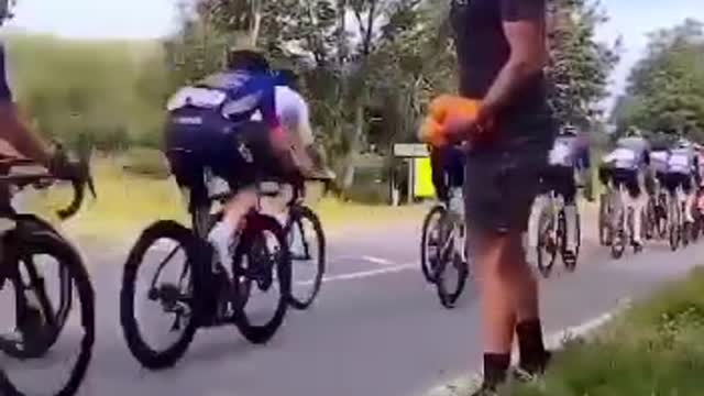 See the experience in a bicycle race