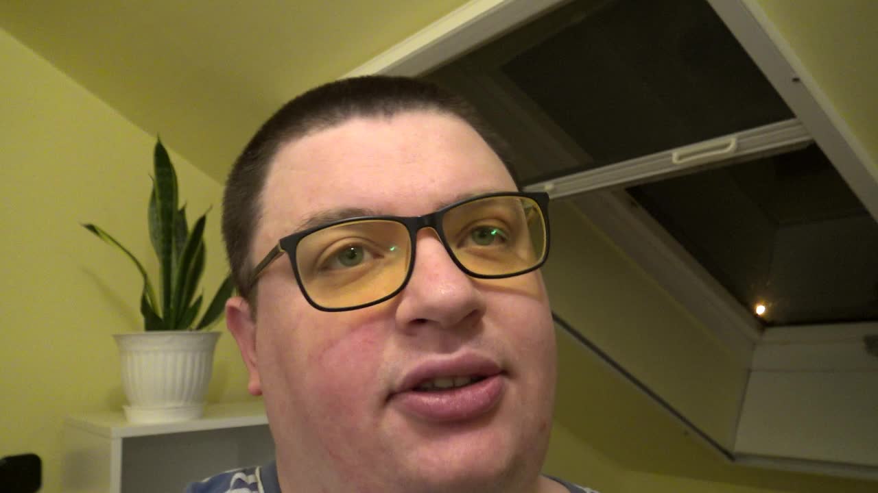 Már csak a nyugati véres forradalomba bizakodok