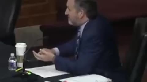 "CDC'S DECISIONS WAS POLITICS NOT SCIENCE" Ted Cruz RIPS Dr. Fauci and Cdc to SHREDS in CONGRESS
