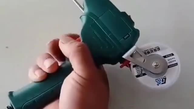 Solder gun