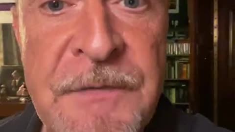 (1° novembre 2021) - ANDREA COLOMBINI, puntuali riflessioni sul Sindaco di Trieste e sul Generale Figliuolo.🤮😱🤮