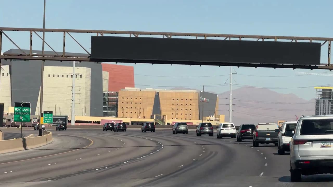 President Trump en route to speak at a roundtable in Las Vegas 🇺🇸