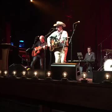 David Ball sings “the line” Franklin TN