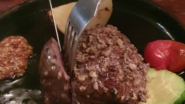 Slice the steak.