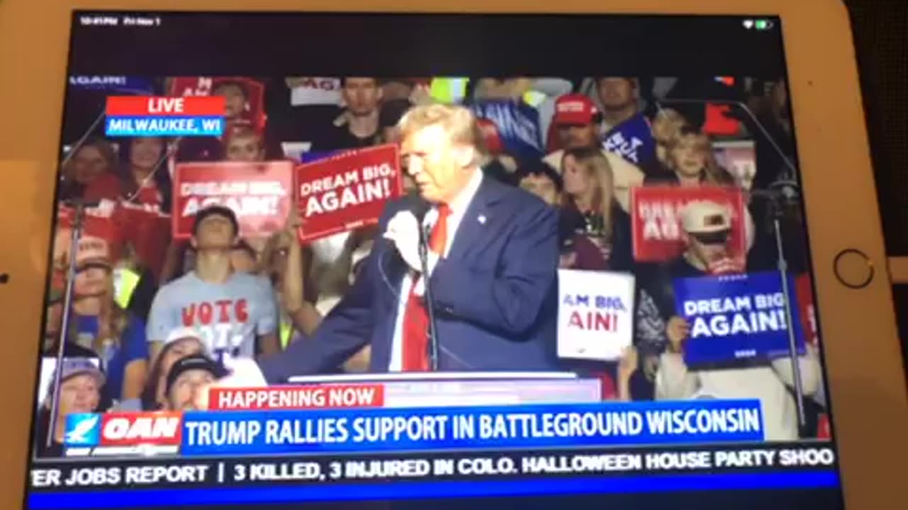 🦅 OAN rally in Milwaukee Wisconsin president Donald j trump Friday November 01 10:48 pm