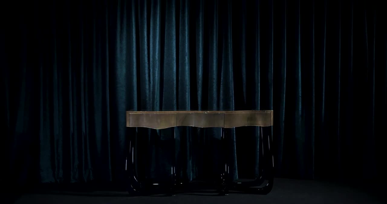 Console Sinuous Patina by Boca do Lobo