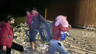 Border Video Reveals Illegal Migrants Are Coming Into America In Droves