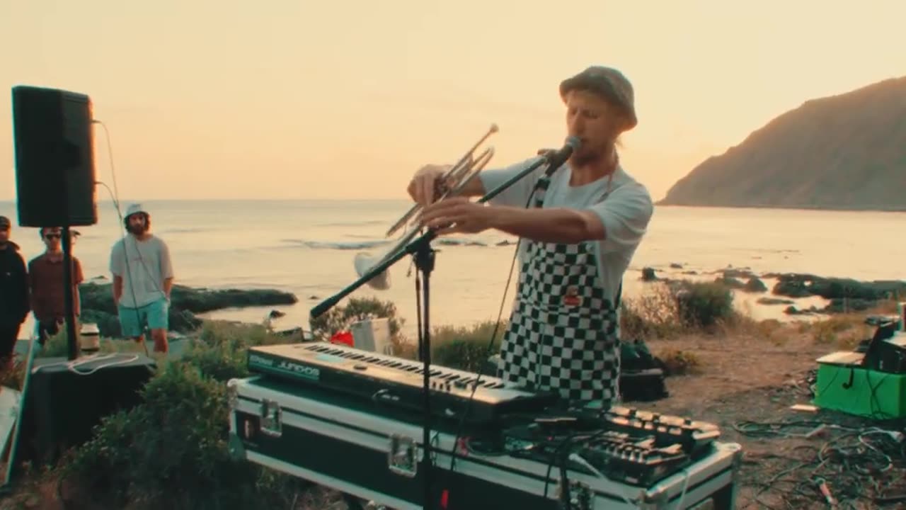 Zac Crackalaka - Move Forward With Love