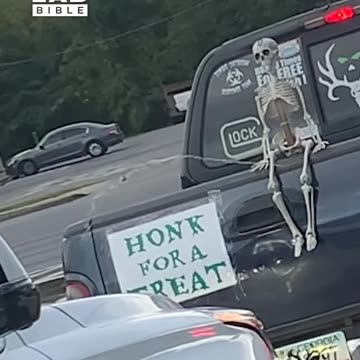 Honk for a treat 😂