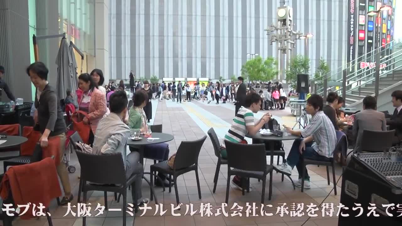 Flashmob Surprise Proposal Charice ｢Louder｣ JR大阪駅 "カリヨン広場 フラッシュモブ サプライズ プロポーズ