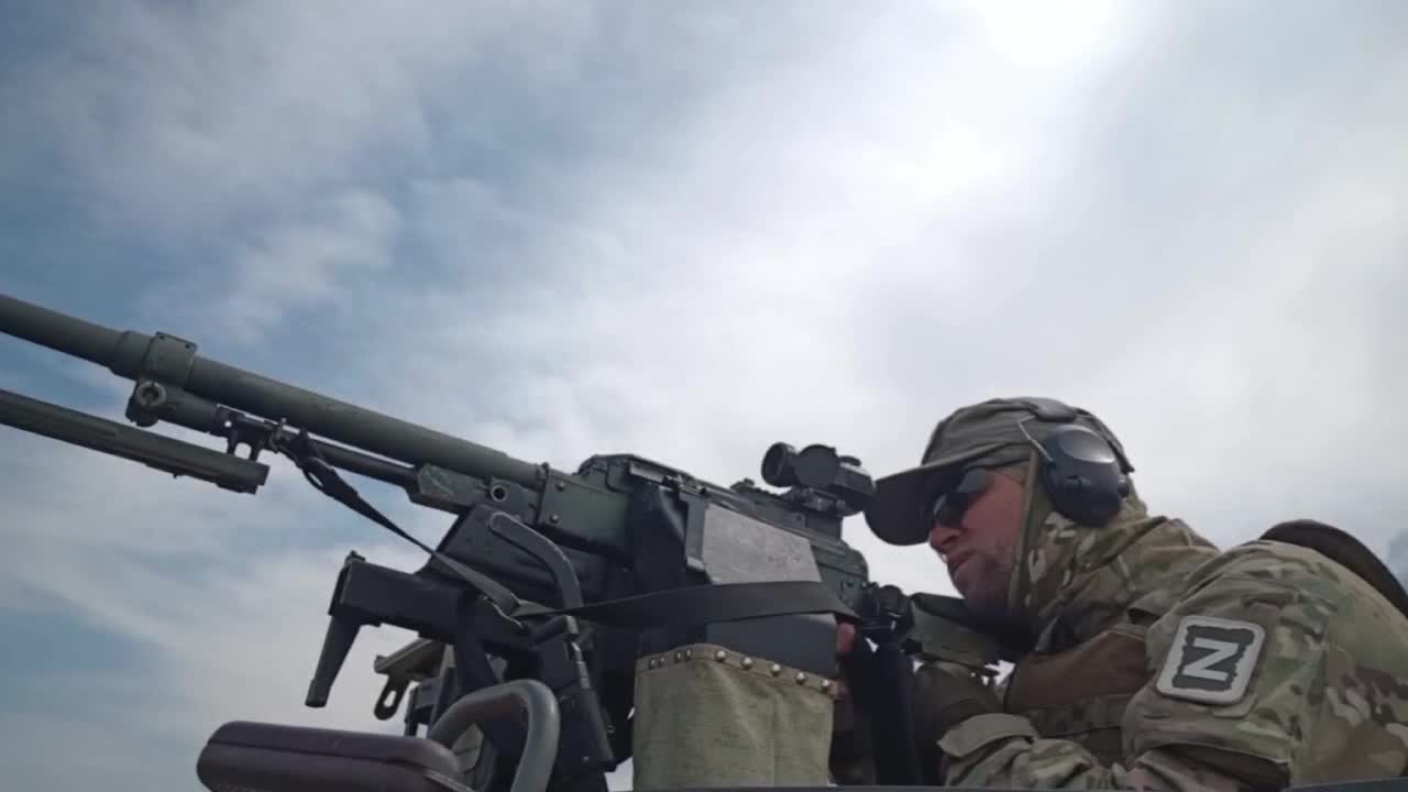 The work of a machine gunner on SMO