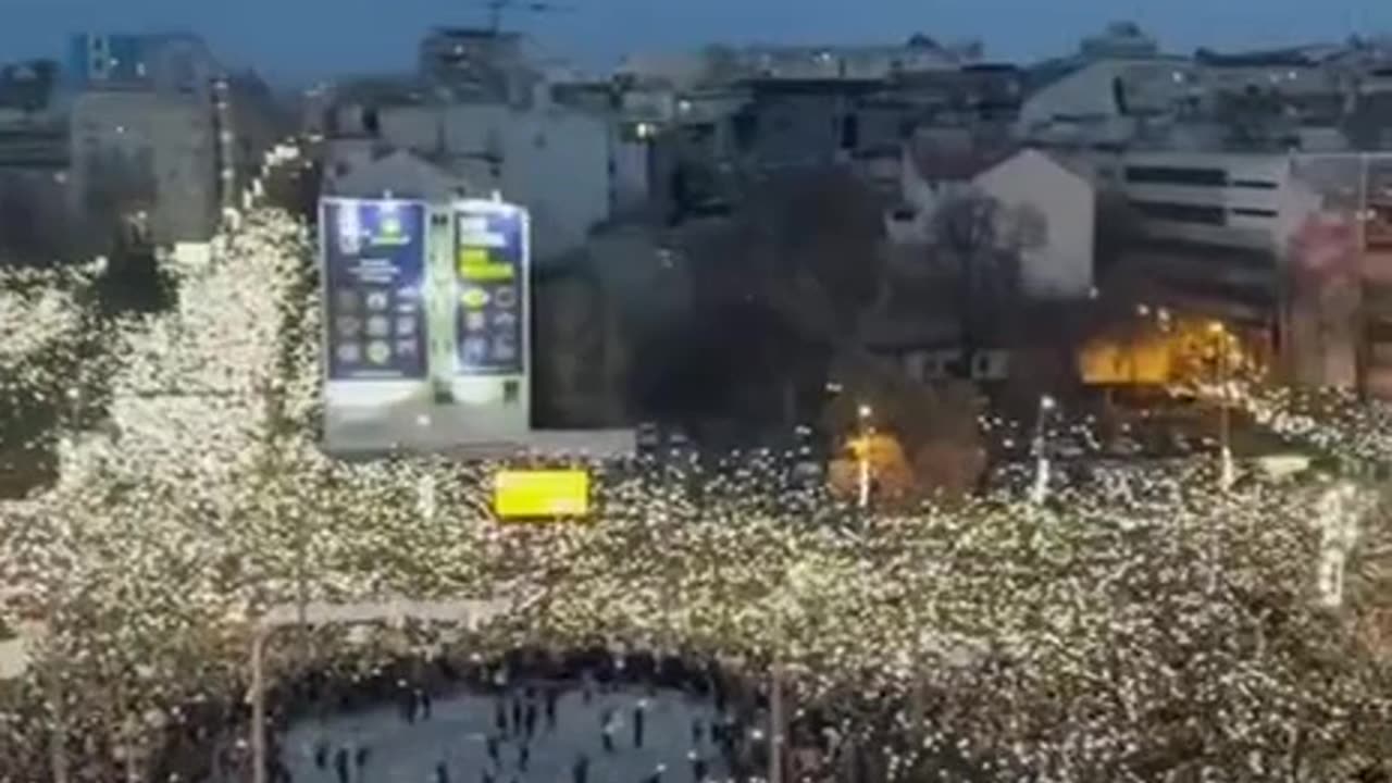 🇷🇸👀 Belgrade, people don't like Vučić's policies!