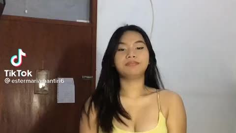 Slow Dance by Asian Girl