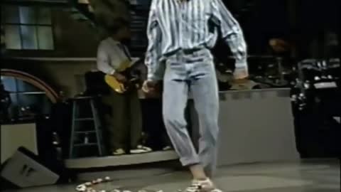 One of the best crip walks of all time