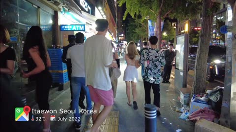 The world needs to know this | nightlife in korea | hanging out in Itaewon is fun #11
