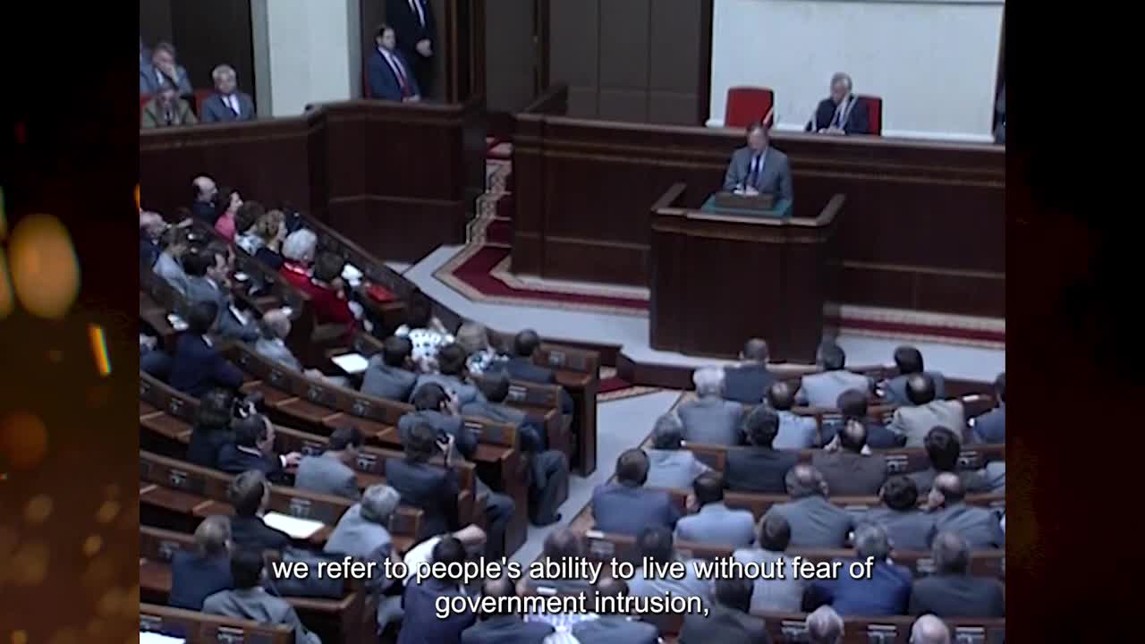 Ukraine supports NeoNazi paramilitary group.