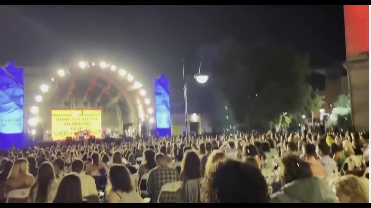 Ολη η Ελλάδα τραγουδάει Μητσοτακη γαμ...σαι - Part3