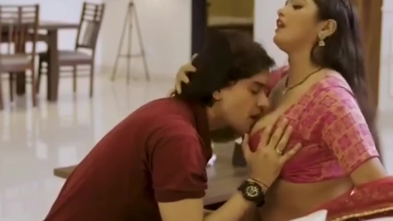 Romantic scenes bhabhi and pija boys.loveyou rap romance videos