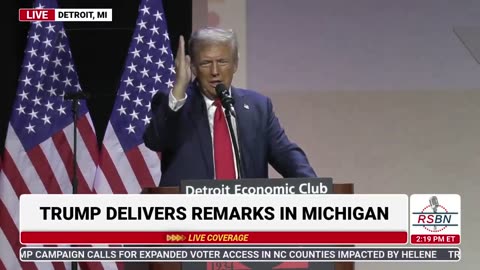 rump’s Bizarre ‘Circles’ Speech Leaves Detroit Crowd Confused: ‘What the F--- Is He Talking About?’