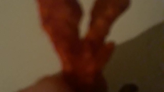 Hot cheeto chip shape has a V