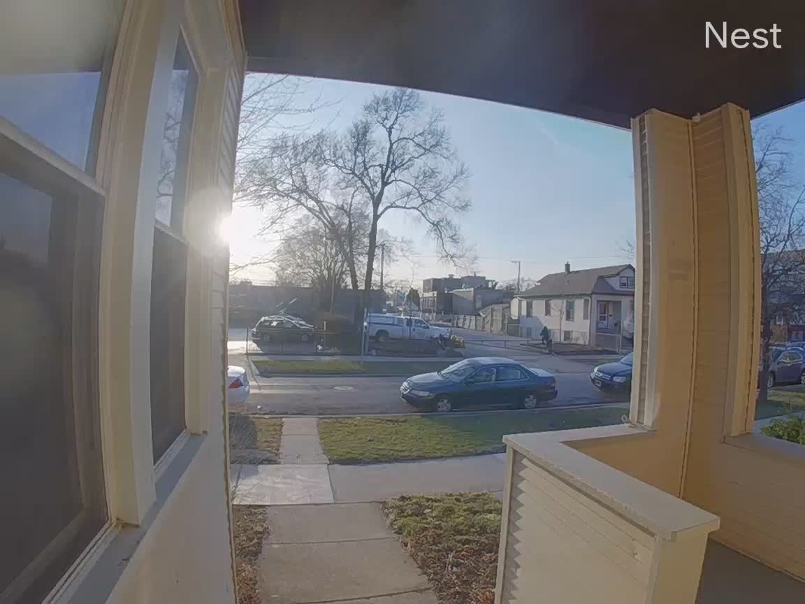 Doorbell Camera Captures Scary Scene in Chicago