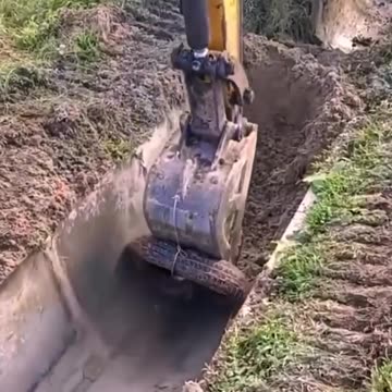 How Does a Trench Look So Smooth, #Skilled Hoe Operator