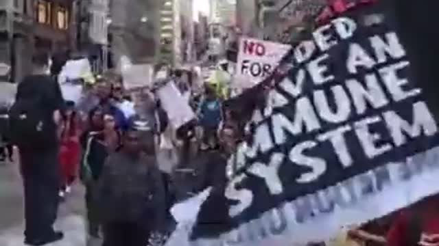 Protest against vaccine mandate in New York City 9-27-2021