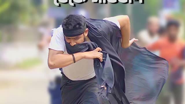 শূন্যের উপর ভাসমান ওস্তাদ মন্ত্রগুরু কবিরাজ (চেয়ার বাবা)